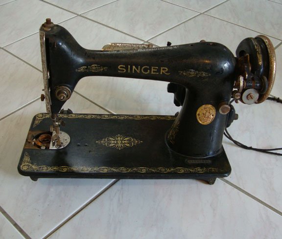 singer sewing machine models by year